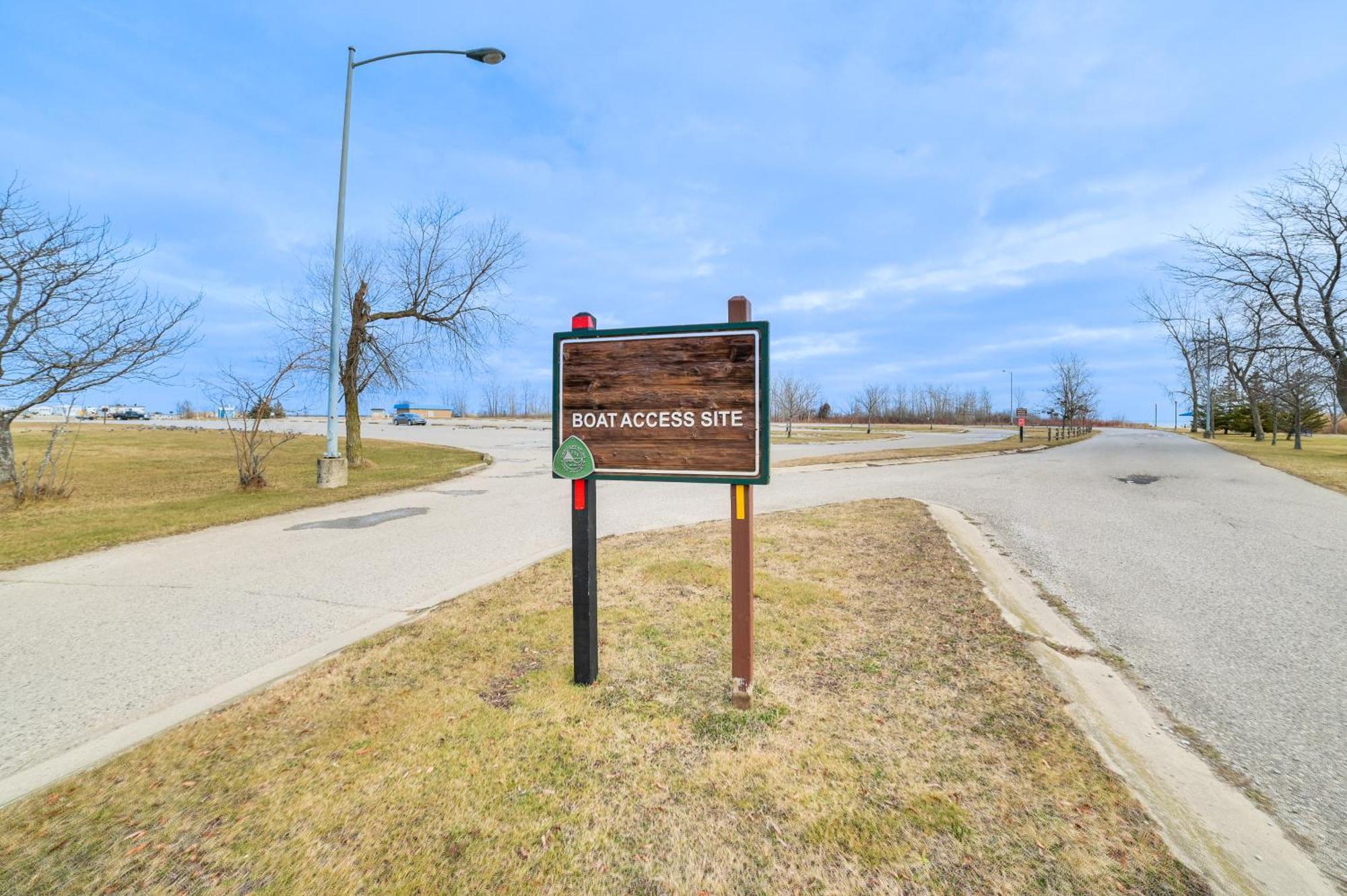Scenic Evans Hideaway Steps To Lake Huron! Oscoda Екстер'єр фото