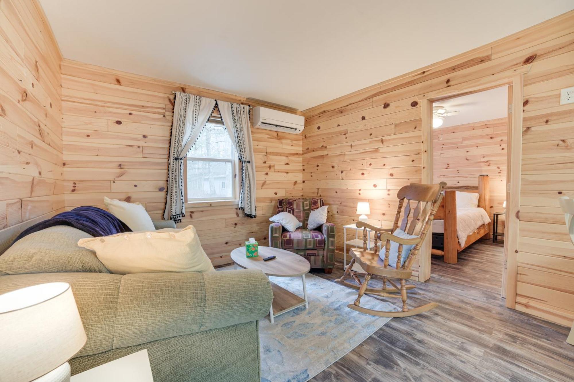 Scenic Evans Hideaway Steps To Lake Huron! Oscoda Екстер'єр фото